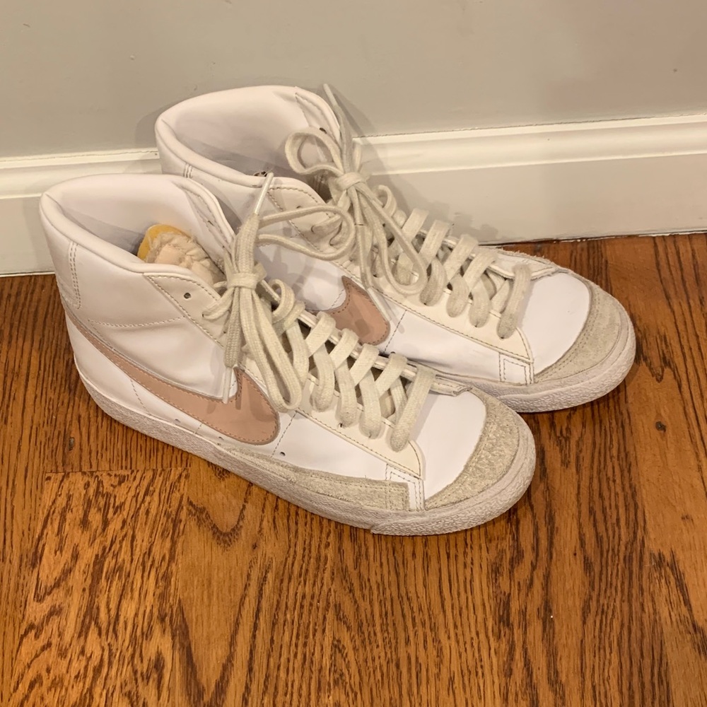 Nike Women's White and Light Pink High-Top Sneakers